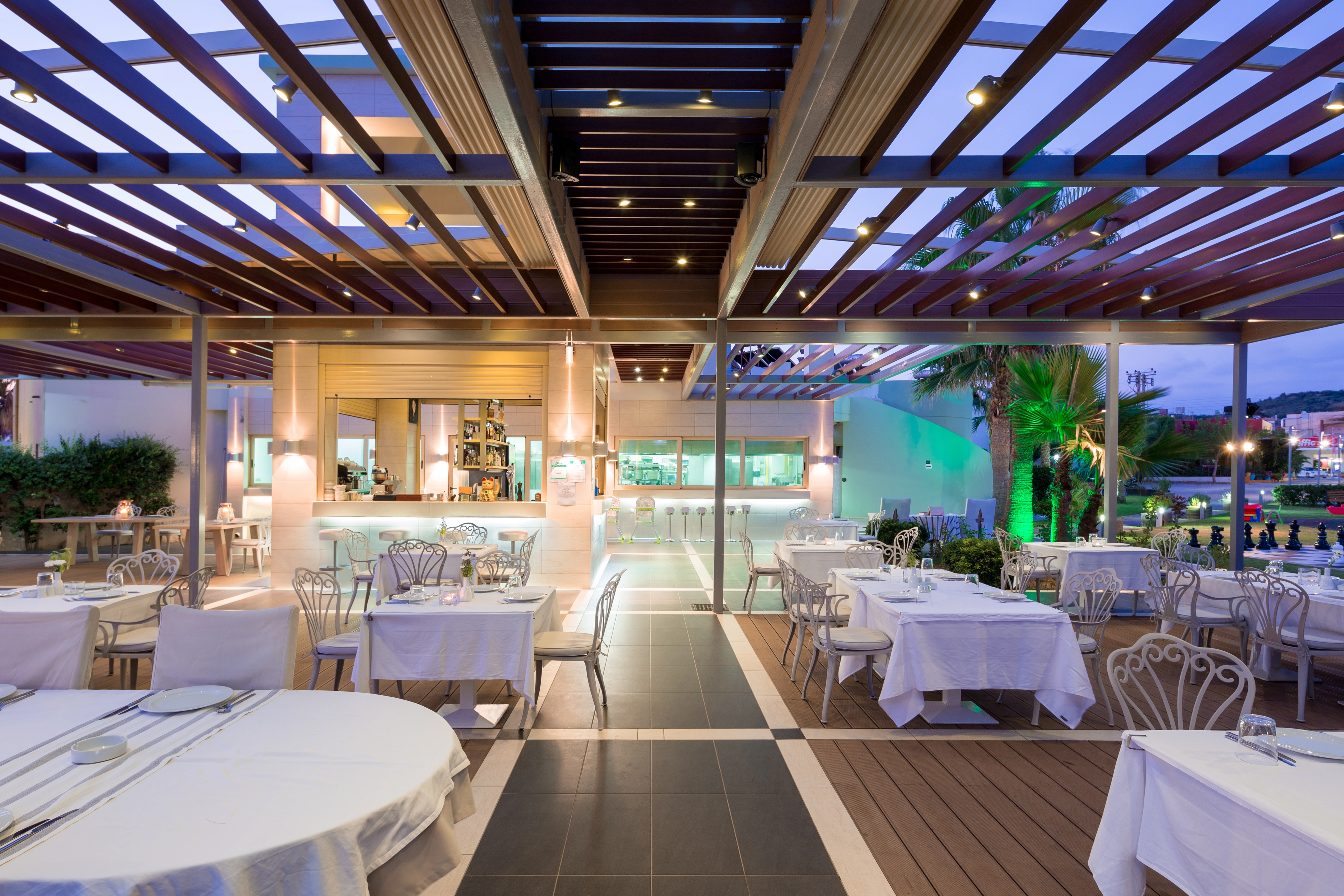 Dining to Perfection at EAR Restaurant