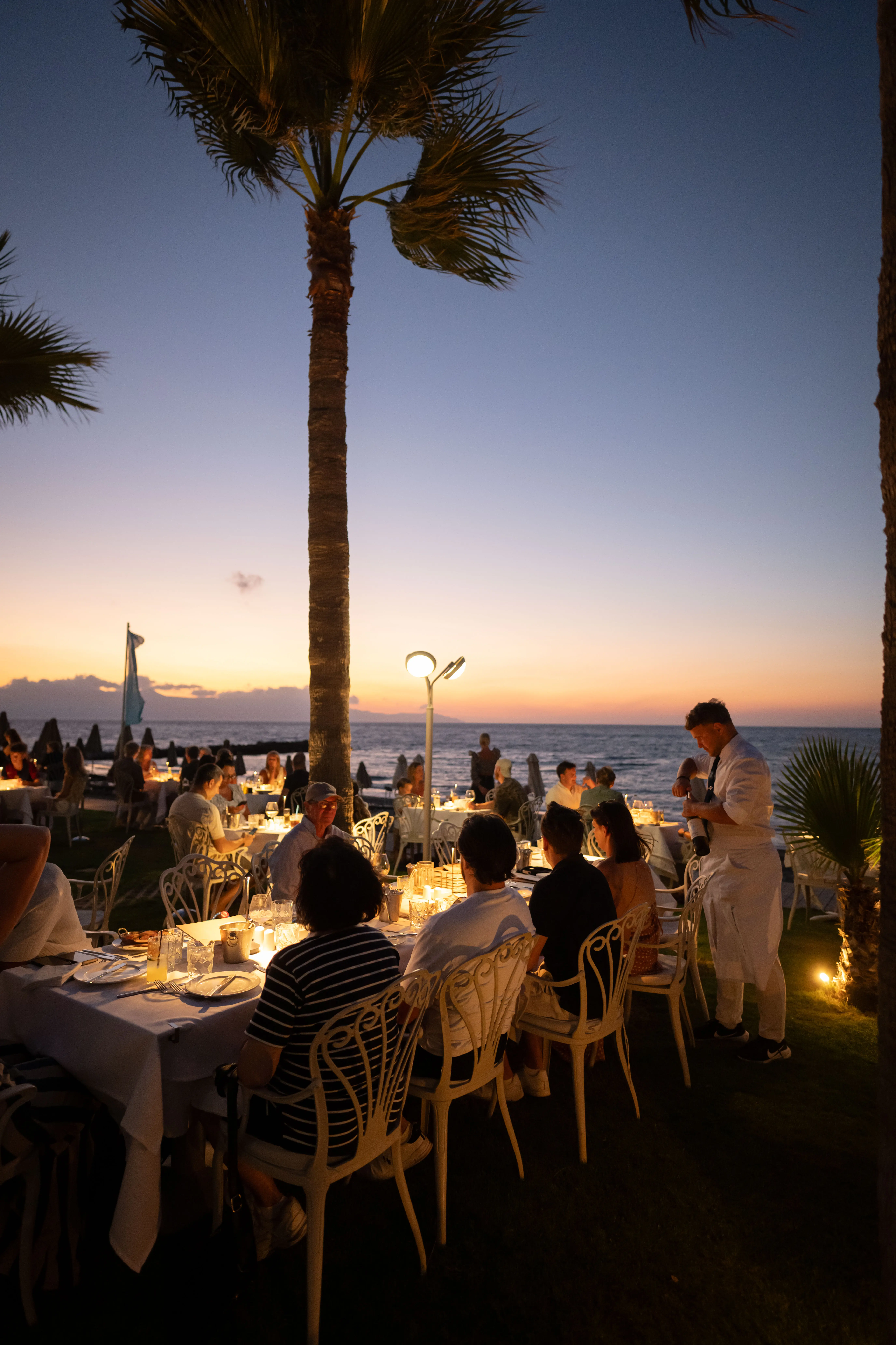 EAR Restaurant Atmosphere